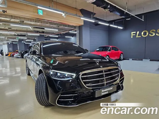 Mercedes-Benz S-Class — Фото автомобиля 3