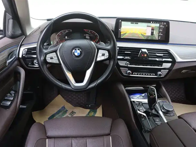 BMW 5 Series — Фото автомобиля 28