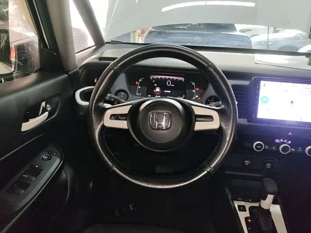 Honda Fit — Фото автомобиля 10