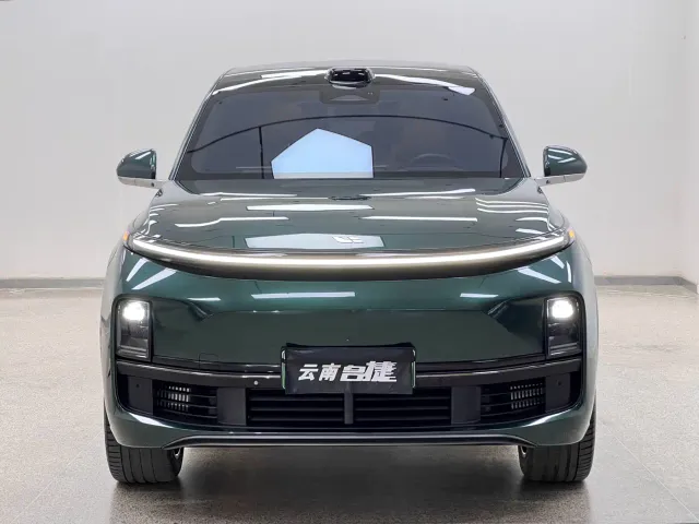 Li Auto L9 — Фото автомобиля 2