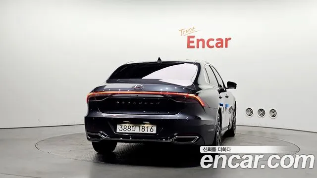Hyundai Grandeur — Фото автомобиля 4