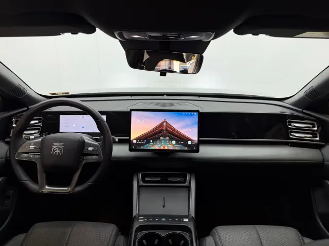 BYD Qin L — Фото автомобиля 17