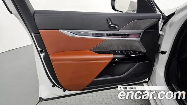 BMW 7 Series G70 — Фото автомобиля 13