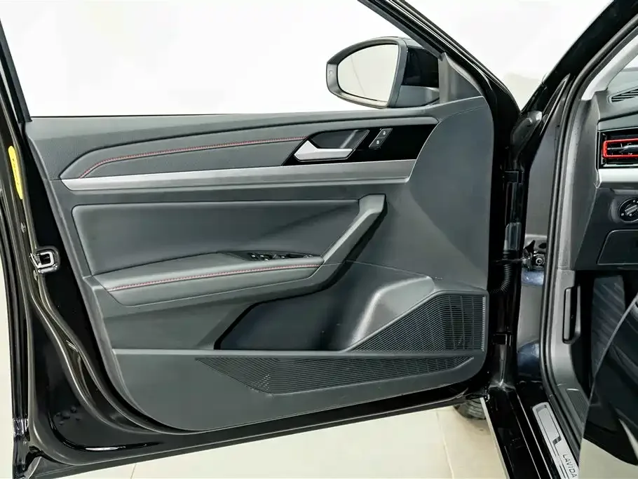 Volkswagen Lavida 2023 300TSI DSG Starlight Full Comfort Edition — Фото автомобиля 16