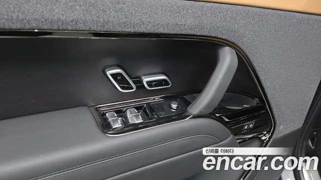 Land Rover Range Rover Sport — Фото автомобиля 29