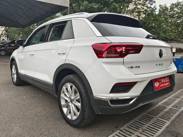 Volkswagen T-Roc — Фото автомобиля 8