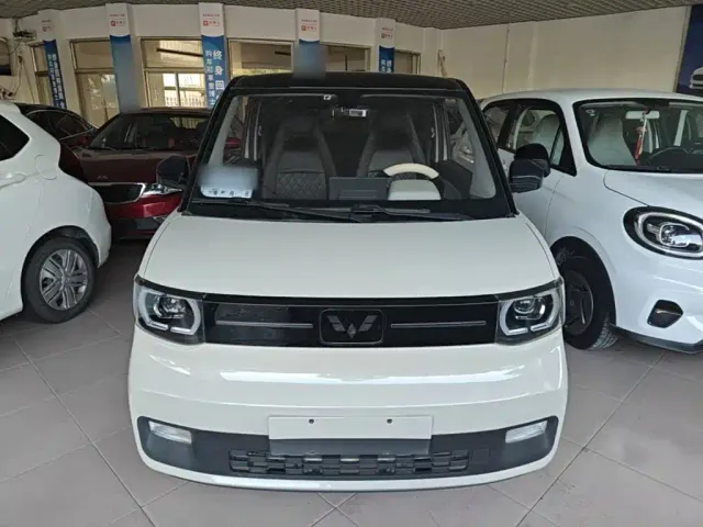 Wuling Hongguang Mini EV — Фото автомобиля 2