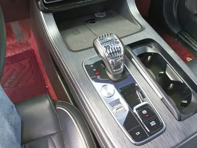 GAC Trumpchi GS8 — Фото автомобиля 13