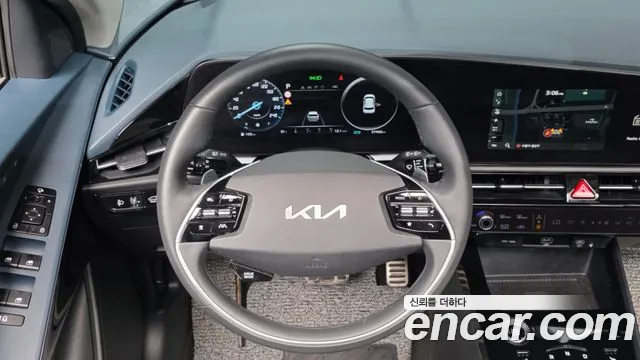 Kia Niro The All New Niro Signature — Фото автомобиля 11