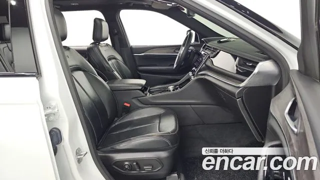 Jeep Cherokee Grand Cherokee(WL) L 3.6 Overland — Фото автомобиля 5