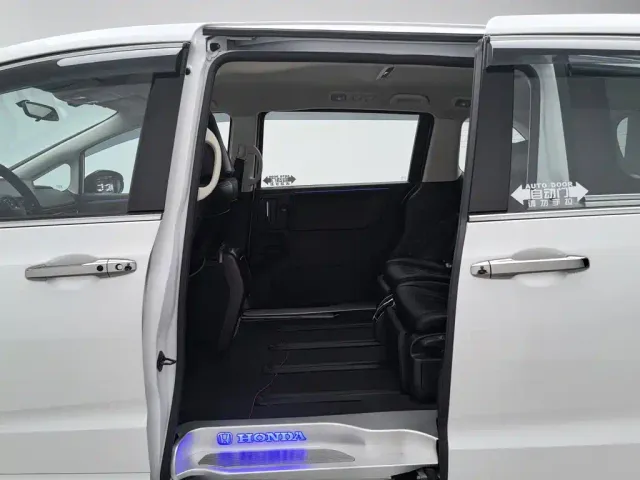 Honda Odyssey — Фото автомобиля 15