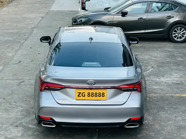 Toyota Avalon 2022 2.0L Luxury Edition — Фото автомобиля 5