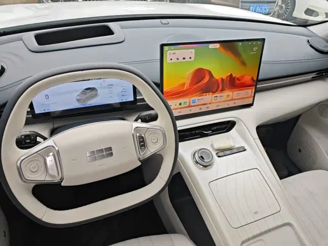 Geely Galaxy E5 — Фото автомобиля 13