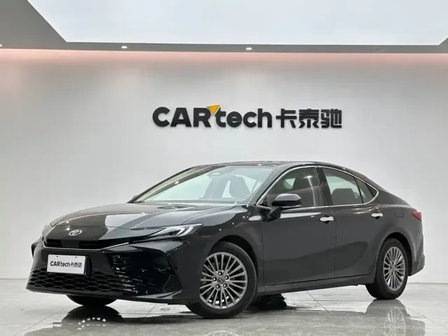 Фотография автомобиля — Toyota Camry