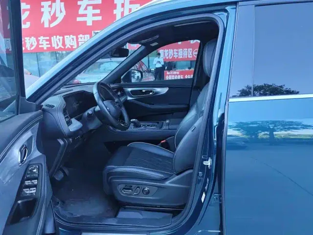 GAC Trumpchi GS8 — Фото автомобиля 4