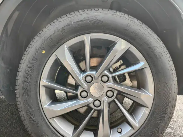 Geely Binyue — Фото автомобиля 9