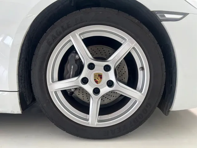 Porsche 718 — Фото автомобиля 8