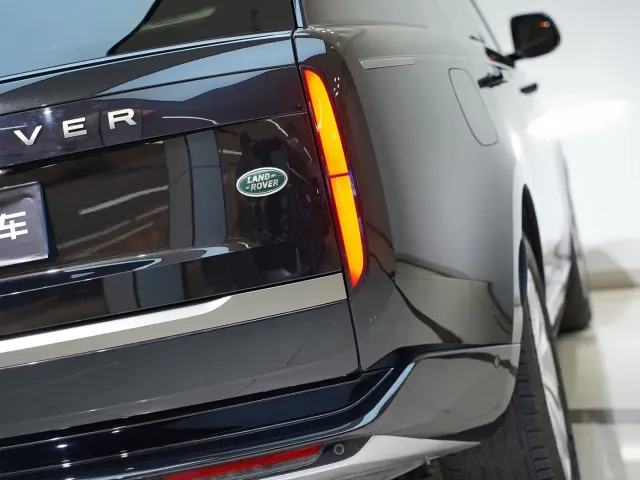 Land Rover Range Rover — Фото автомобиля 8