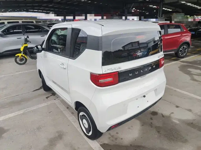 Wuling Hongguang Mini EV — Фото автомобиля 4