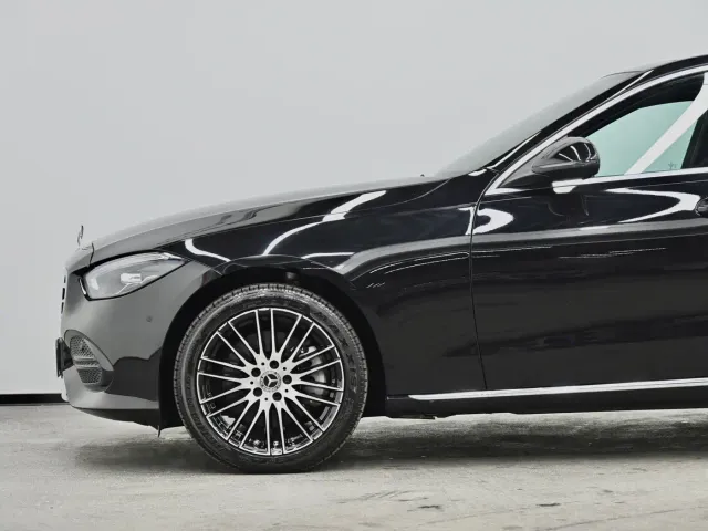 Mercedes-Benz C-Class — Фото автомобиля 24
