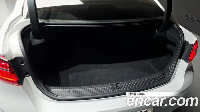 Renault Korea SM6 New — Фото автомобиля 23