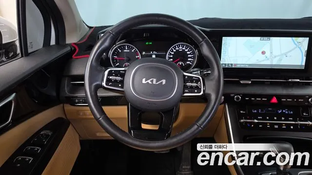 Kia Carnival Generation 4 — Фото автомобиля 13