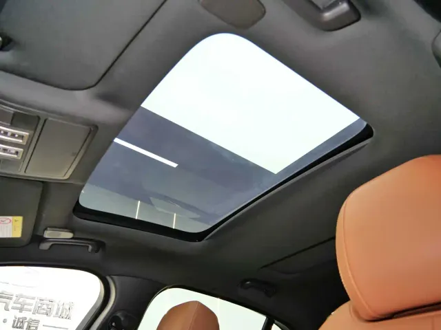 Jaguar XEL — Фото автомобиля 14