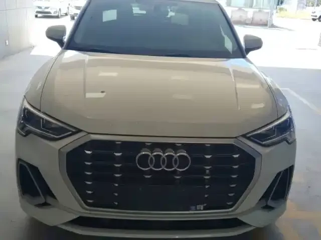 Audi Q3 — Фото автомобиля 2