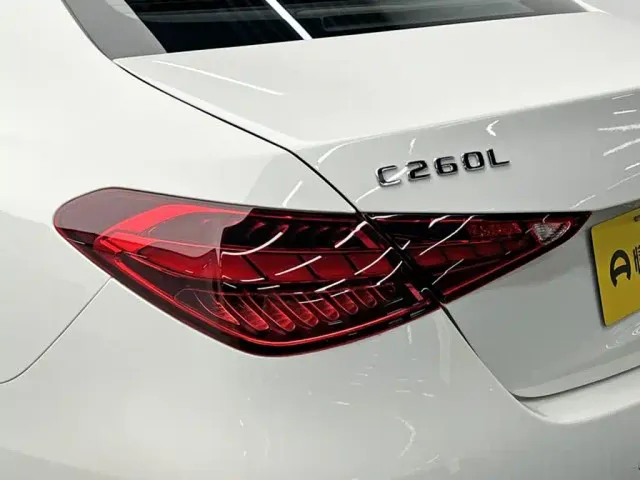 Mercedes-Benz C-Class — Фото автомобиля 15