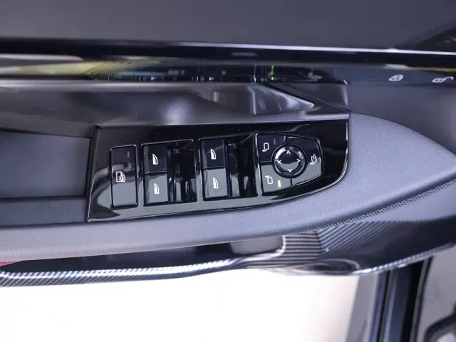 BMW 5 Series — Фото автомобиля 17