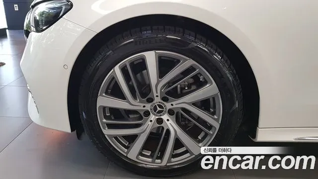Mercedes-Benz E-Class W214 — Фото автомобиля 9