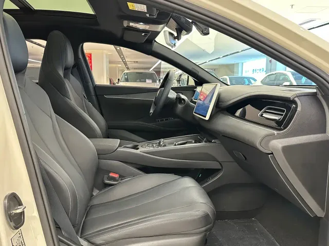 BYD Seal 06 — Фото автомобиля 12