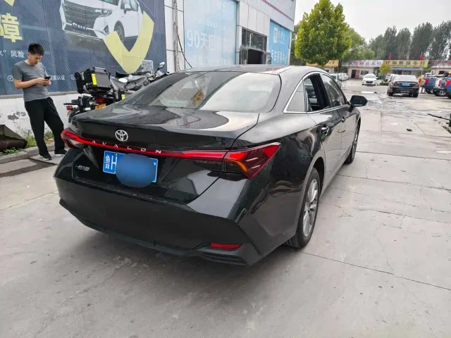 Toyota Avalon — Фото автомобиля 6