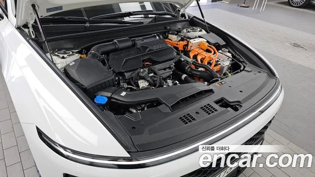 Hyundai Grandeur GN7 — Фото автомобиля 9