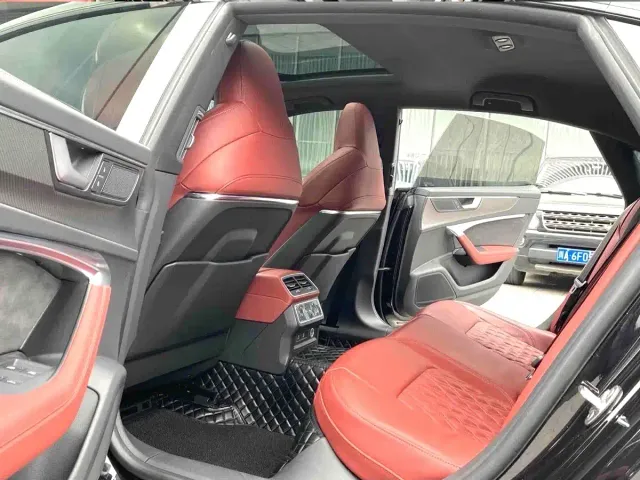 Audi A7L — Фото автомобиля 5
