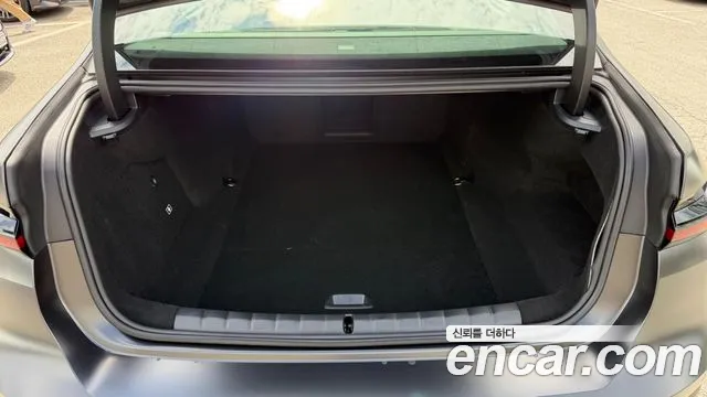 BMW i7 — Фото автомобиля 20