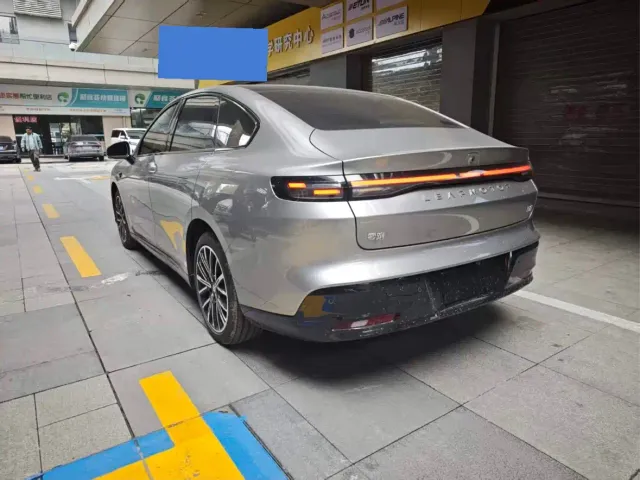 Leapmotor B01 — Фото автомобиля 6