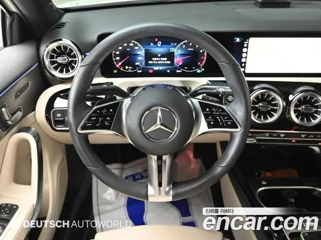 Mercedes-Benz A-Class — Фото автомобиля 13