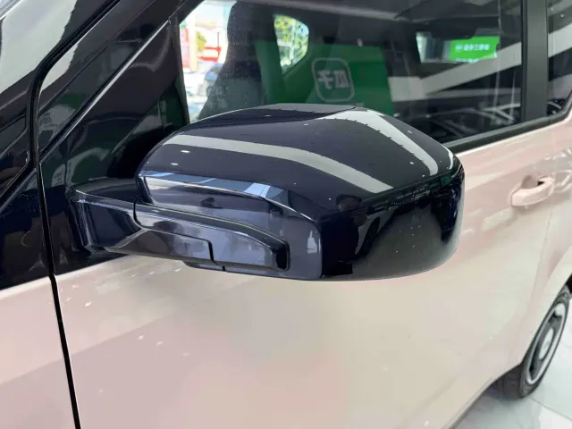Wuling Hongguang Mini EV — Фото автомобиля 19