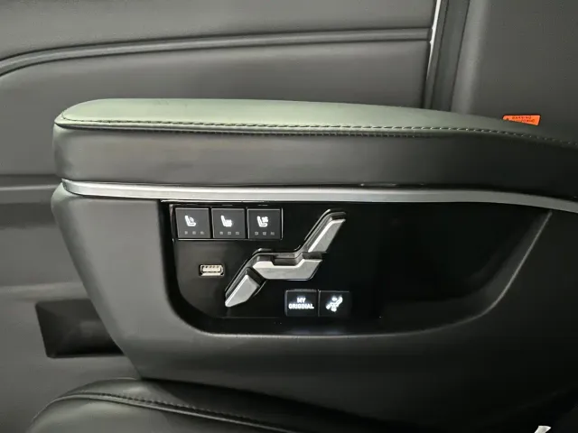 Toyota Granvia — Фото автомобиля 22