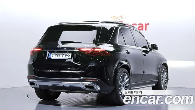 Mercedes-Benz GLE-Class — Фото автомобиля 2