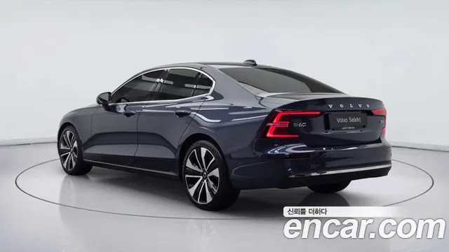 Вольво S60 S60 третьего поколения — Фото автомобиля 5