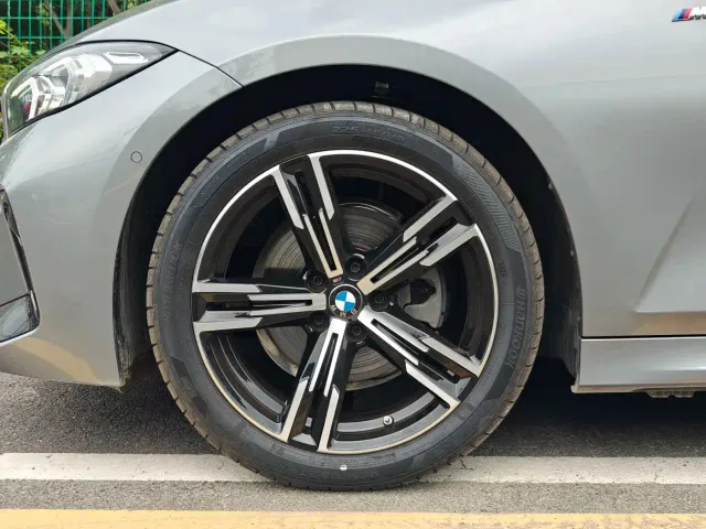 BMW 3 Series — Фото автомобиля 6