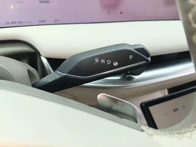 IM Motors L7 — Фото автомобиля 13