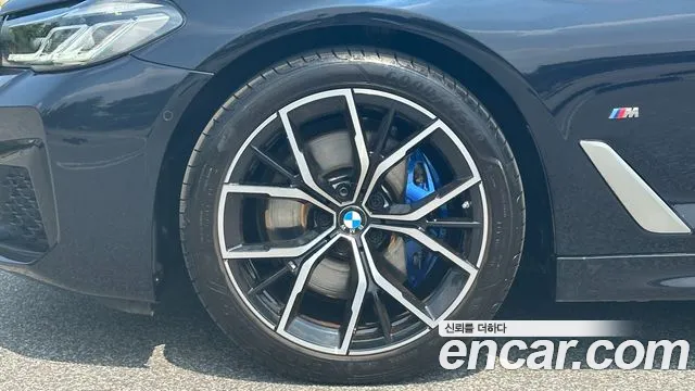 BMW 5-Series — Фото автомобиля 5