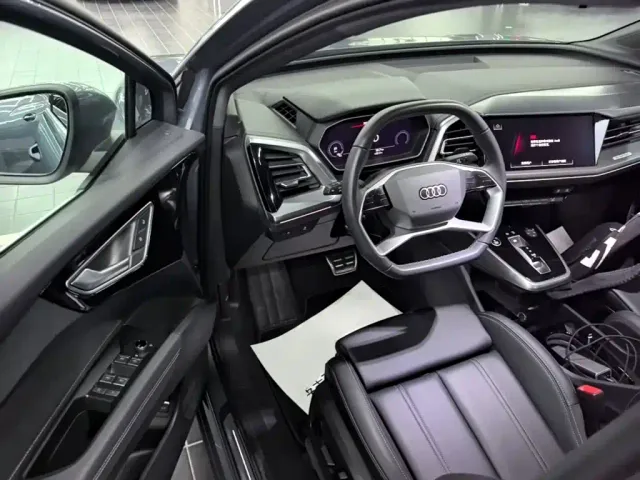 Audi Q4 e-tron — Фото автомобиля 15