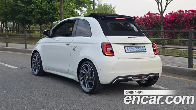 Fiat 500e — Фото автомобиля 19