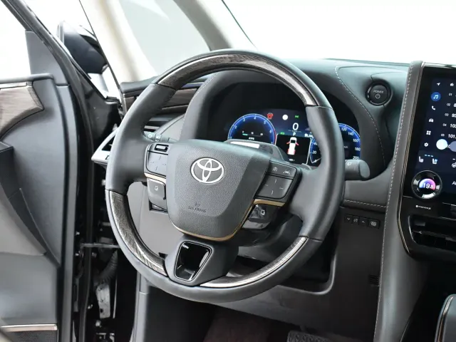 Toyota Alphard — Фото автомобиля 12