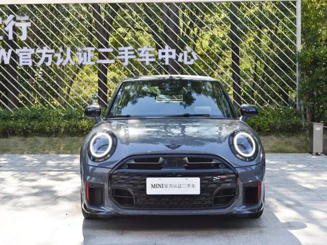 MINI John Cooper Works — Фото автомобиля 2