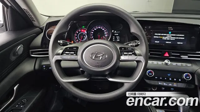 Hyundai AVANTE Avante (CN7) 1.6 LPi (Для проката) — Фото автомобиля 13